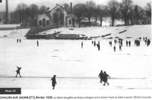 Chalon 1929 La Saône gelée sur toute sa largeur en Février 1929. 2